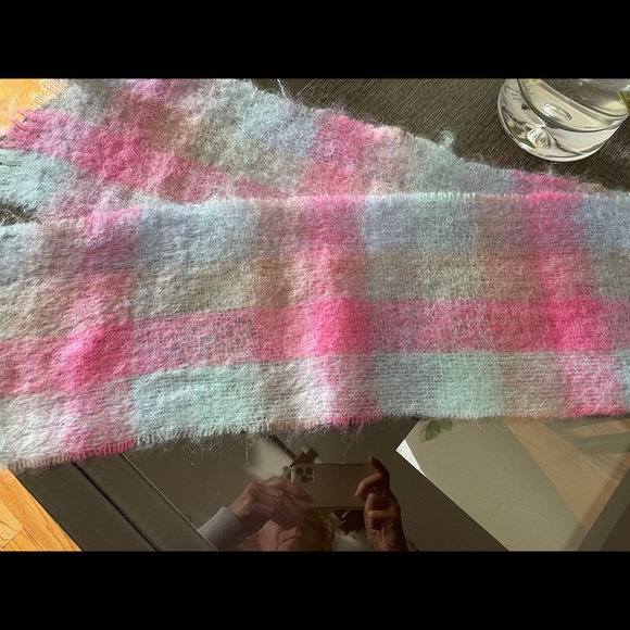 Foxford mohair scarf - Picture 2 of 3